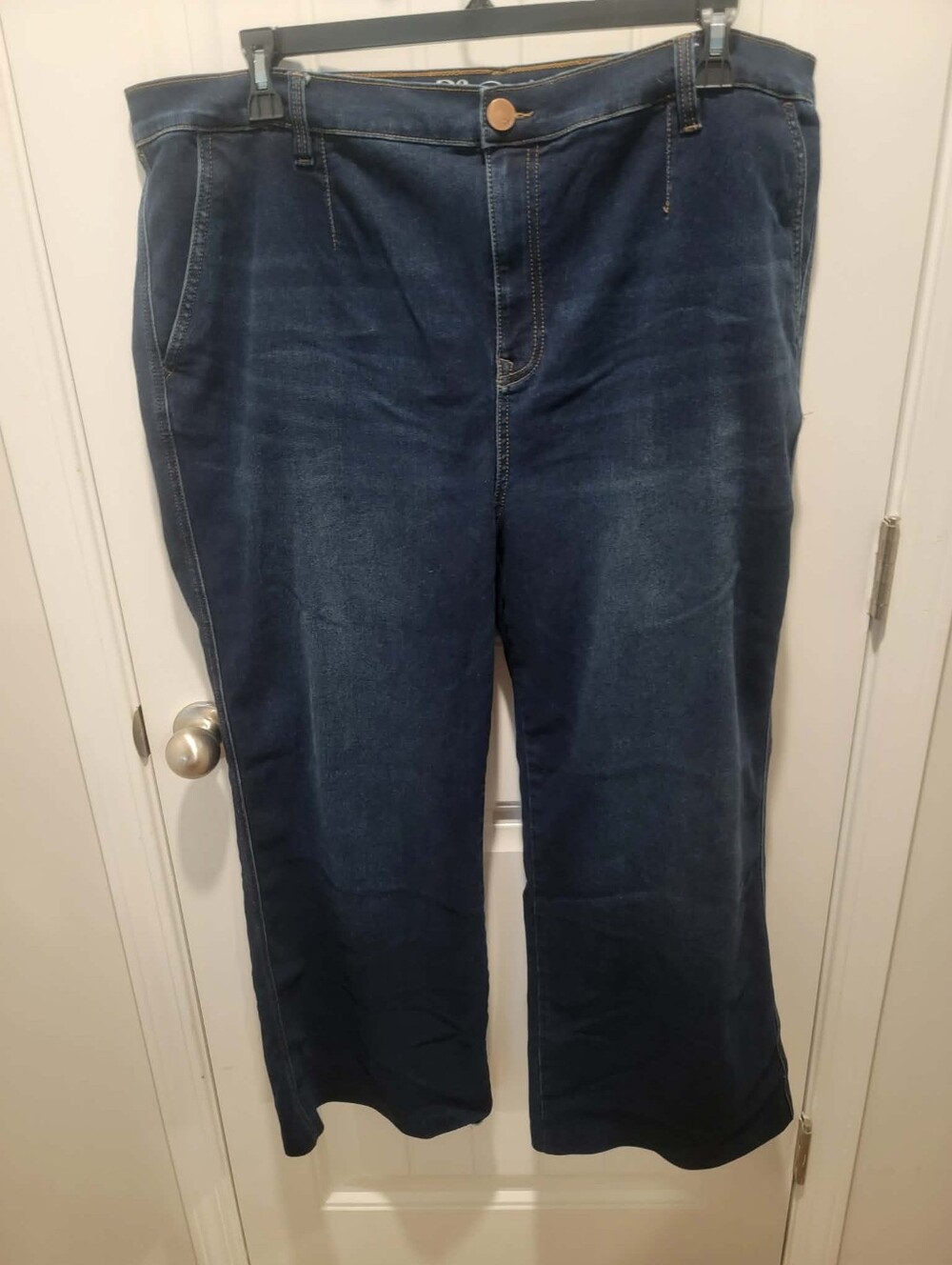 DG2 Plus Size 22 Short 27" Inseam Classic Dark Denim Wide Straight Leg Jeans